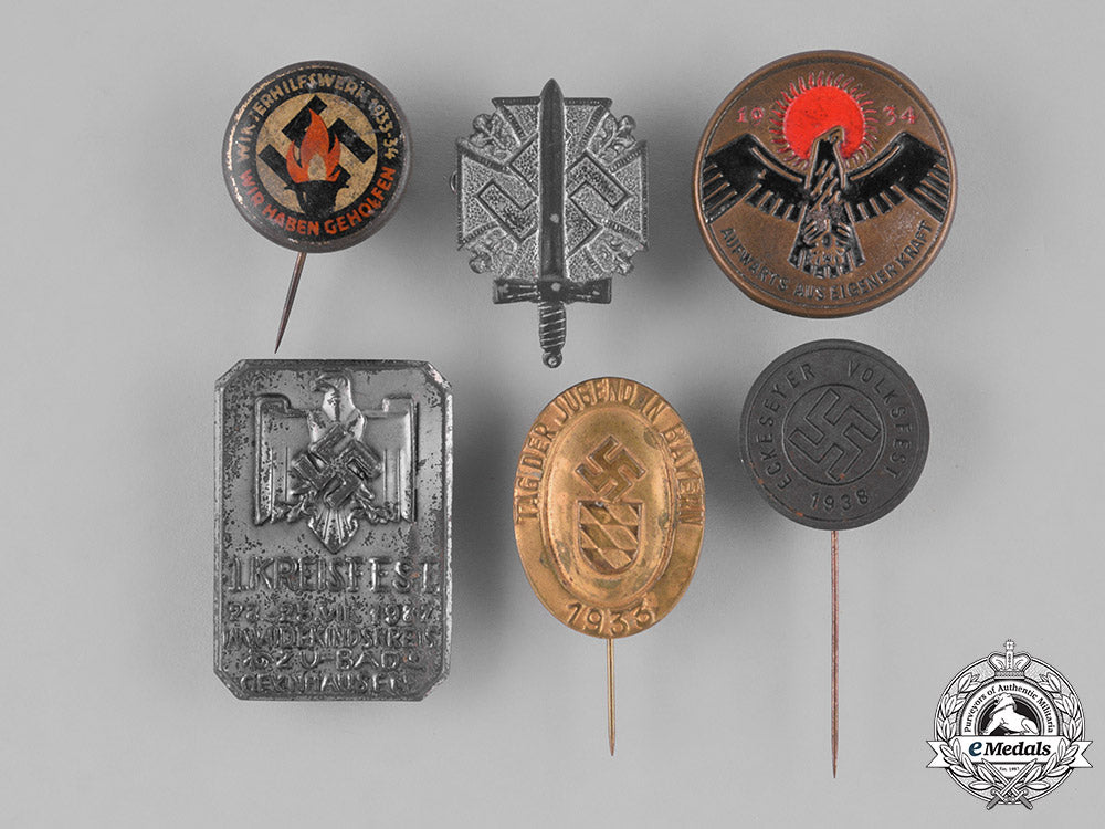 germany,_third_reich._a_group_of_second_war_period_stick_pins_and_day_badges_m182_0139