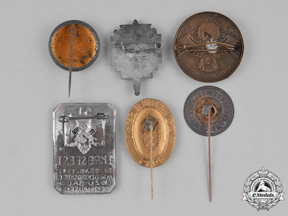 germany,_third_reich._a_group_of_second_war_period_stick_pins_and_day_badges_m182_0140