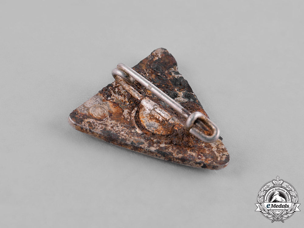 germany,_ns-_frauenschaft._a_group_of_national_socialist_women’s_league_membership_badges_m182_0183