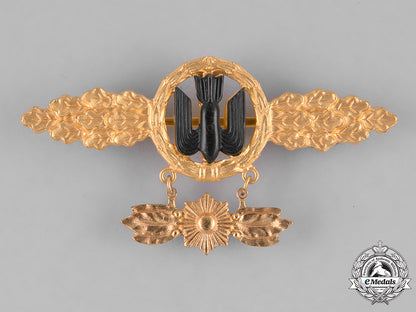 germany,_luftwaffe._a_bomber_pilot’s_clasp,_gold_grade,1957_reissue_m182_0194
