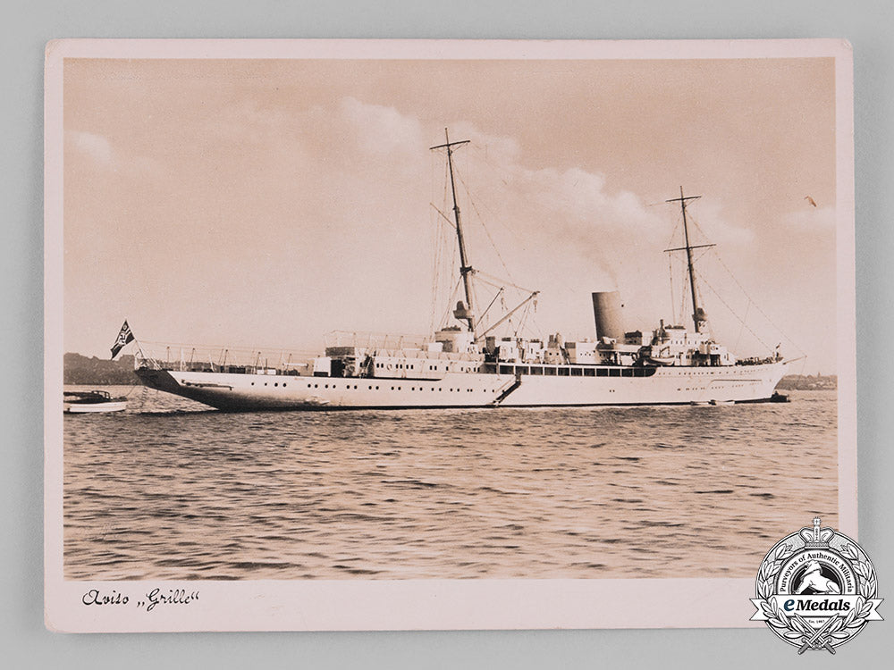 germany,_kriegsmarine._a_toy_model_of_ah’s_aviso_grille_by_wiking-_modell_m182_0292