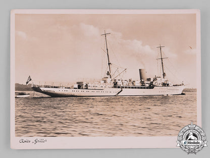 germany,_kriegsmarine._a_toy_model_of_ah’s_aviso_grille_by_wiking-_modell_m182_0292