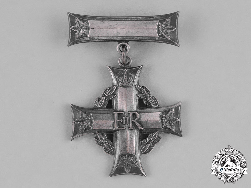canada._an_erii_memorial_cross,_to_lieutenant_j.c._brown_m182_0338