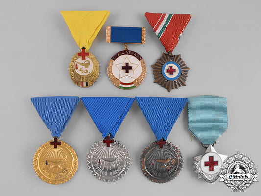czechoslovakia,_socialist_republic._hungary,_people's_republic._a_lot_of_seven_red_cross_medals_m182_0389
