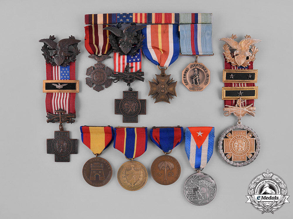 united_states._a_spanish_american_war_group_john_h.,6_th_cavalry,_hospital_corps_m182_0461