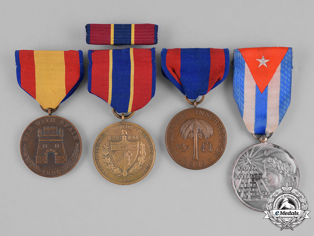 united_states._a_spanish_american_war_group_john_h.,6_th_cavalry,_hospital_corps_m182_0462