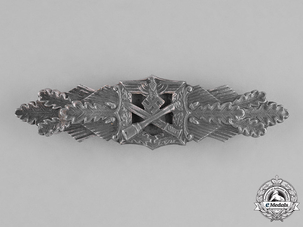 germany,_wehrmacht._a_rare_close_combat_clasp,_silver_grade,_by_hymmen&_co._m182_0513