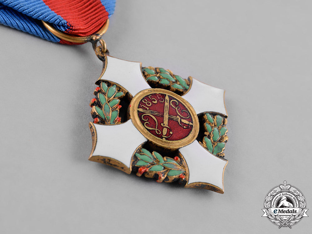 italy,_kingdom._a_military_order_of_savoy,_knight’s_breast_cross,_c.1917_m182_0639