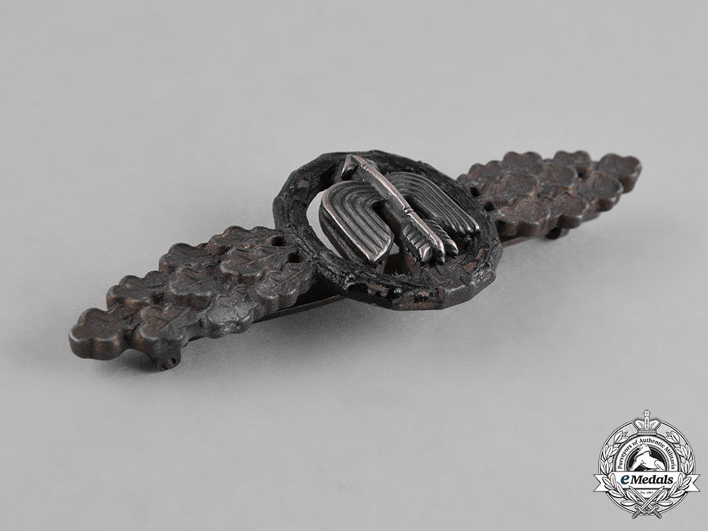 germany,_luftwaffe._a_short_range_night_fighter_clasp,_bronze_grade_m182_0822