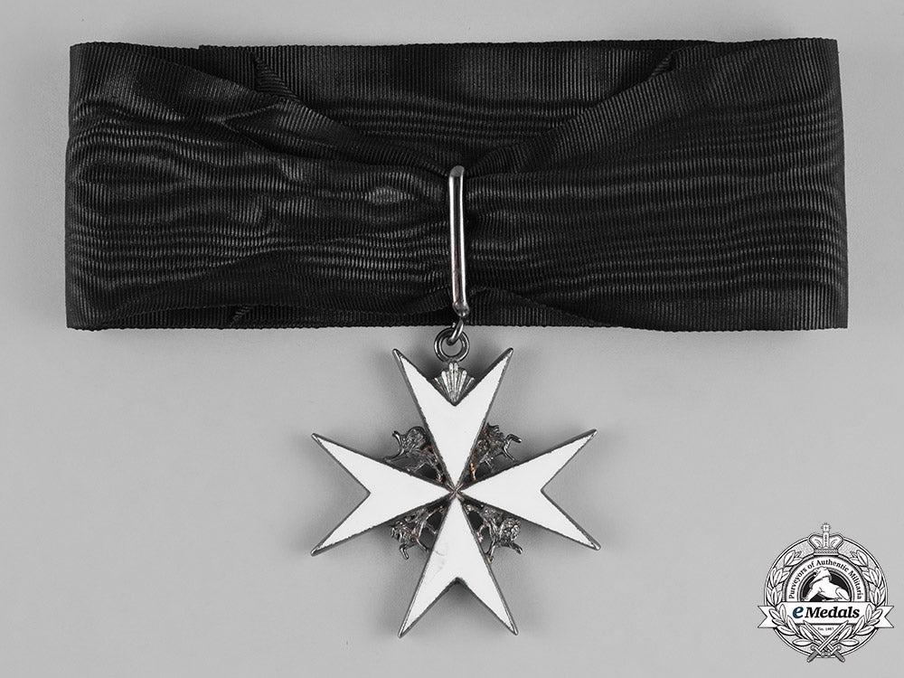 united_kingdom._an_order_of_st._john,_knight_of_grace,_c.1950_m182_0870