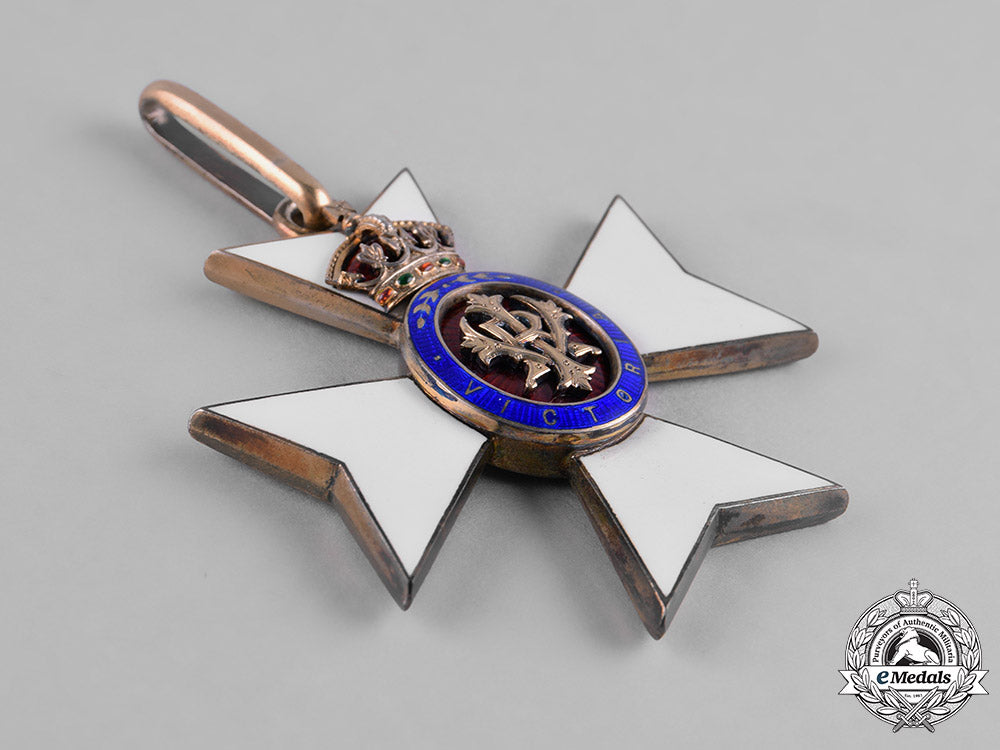 united_kingdom._a_royal_victorian_order,_knights_commander_set(_kcvo)_m182_0887