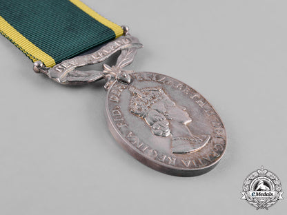 united_kingdom._an_efficiency_medal_with_new_zealand_scroll,_un-_named_m182_0984_1_1