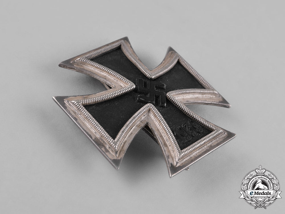 germany,_wehrmacht._a1939_iron_cross,_i_class,_by_wilhelm_deumer_m182_1047