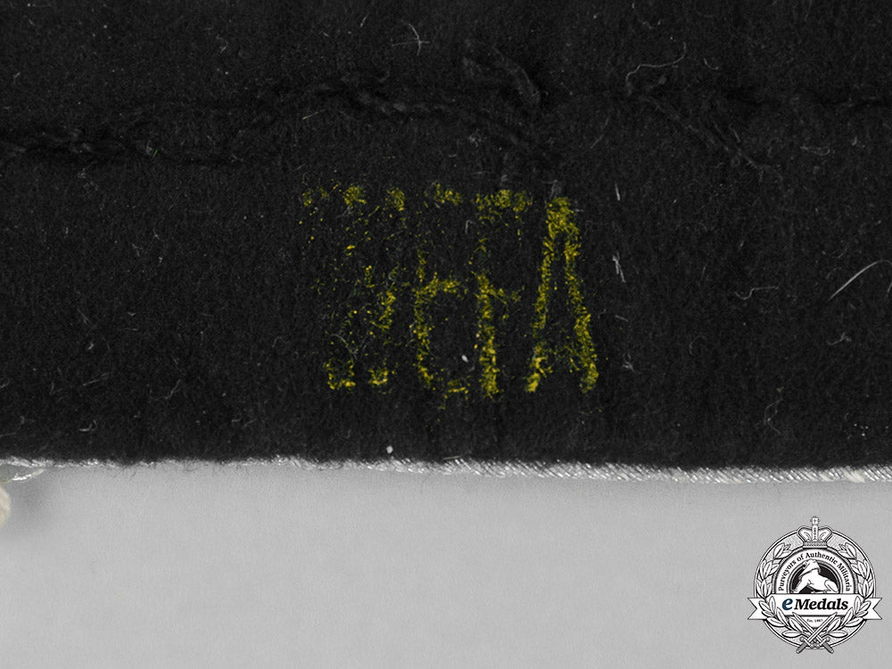 germany,_wehrmacht._a_führerhauptquartier(_führer_headquarters)_cuff_title_m182_1067