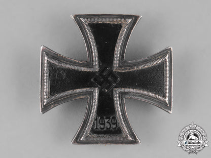 germany,_wehrmacht._an_early1939_iron_cross,_i_class_m182_1096