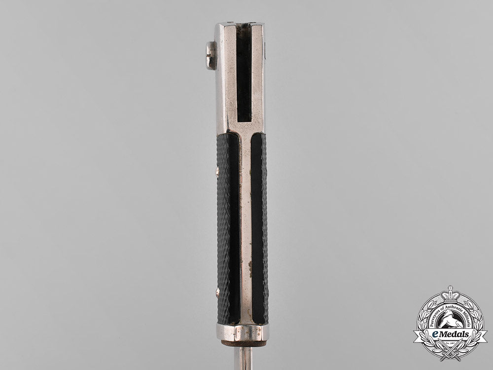 germany,_heer._a_german_army_etched_bayonet_m182_1131_2_1_1