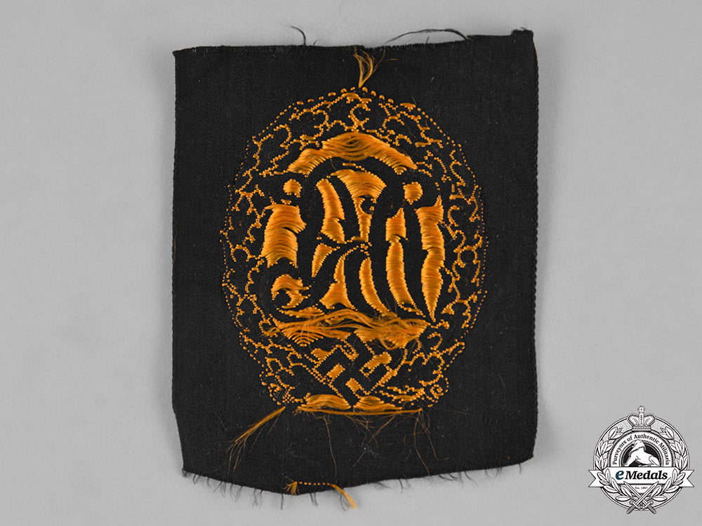 germany,_drl._a_gold_grade_drl_sports_badge,_cloth_version_m182_1212