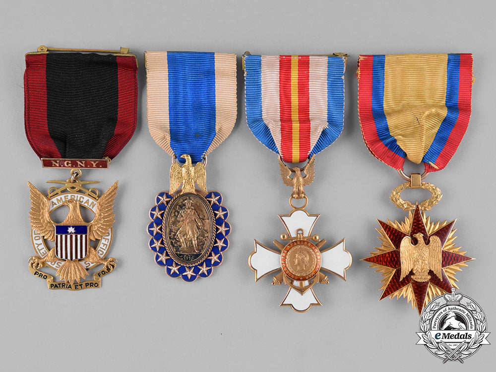 united_states._seven_society_membership_badges_in_gold,_to_lieutenant_colonel_nathaniel_blunt"_peggy"_thurston_m182_1246_1