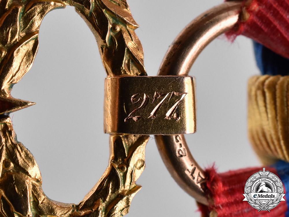 united_states._seven_society_membership_badges_in_gold,_to_lieutenant_colonel_nathaniel_blunt"_peggy"_thurston_m182_1256_1