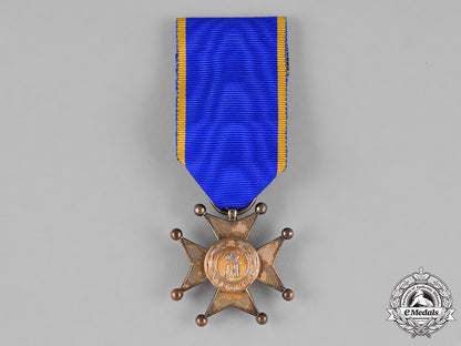 luxembourg,_duchy._a_merit_order_of_adolph_of_nassau,_gold_merit_cross,_c.1900_m182_1466