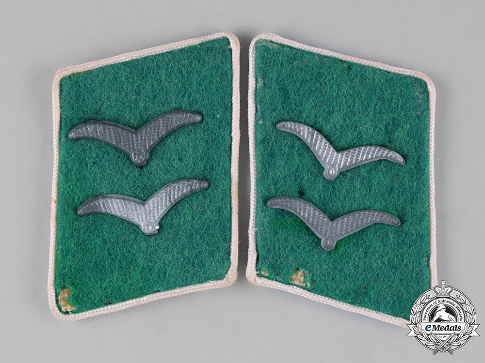germany,_luftwaffe._a_pair_of_luftwaffe_ground_division_infantry_gefreiter_collar_tabs_m182_1504