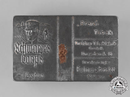 germany,_third_reich._a“_schwarzes_korps”(“_black_corps”)_dresden_tobacco_tin_m182_1551