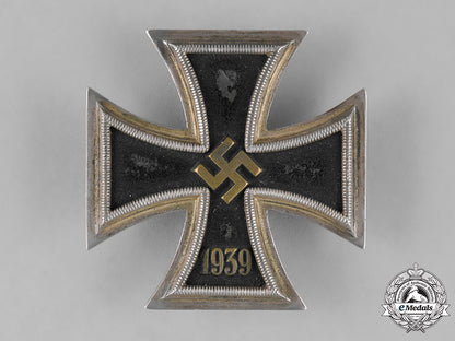 germany,_wehrmacht._a1939_iron_cross_i_class,_with_case_m182_1560_1