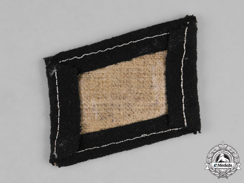germany,_ss._a_collection_of15_th_waffen_grenadier_division(1_st_latvian)_insignia_m182_1652_1_1
