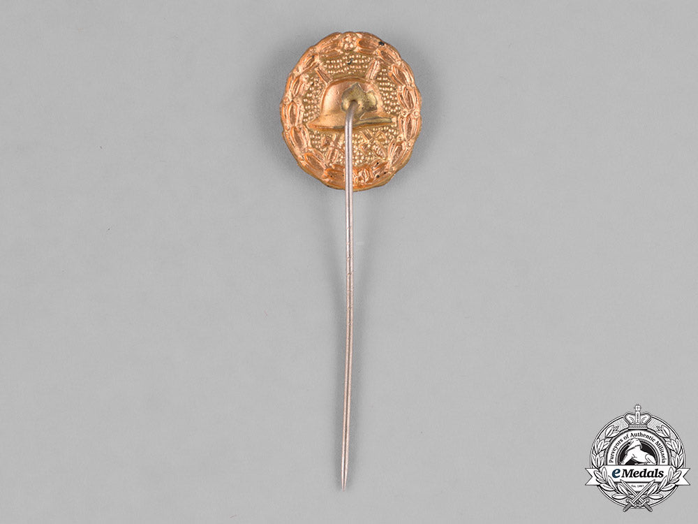 germany,_imperial._a_gold_grade_wound_badge_with_miniature_m182_1681