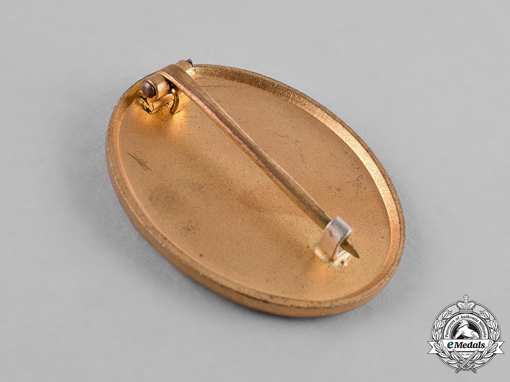 germany,_wehrmacht._a_group_of_post-1957_reissued_wehrmacht_awards_m182_1707