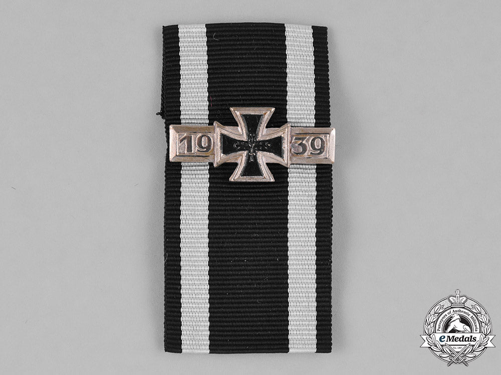 germany,_wehrmacht._a_group_of_post-1957_reissued_wehrmacht_awards_m182_1708