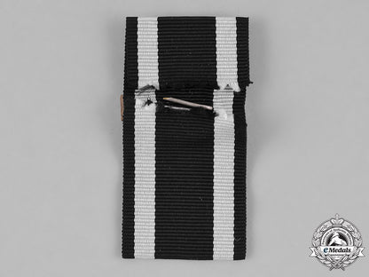 germany,_wehrmacht._a_group_of_post-1957_reissued_wehrmacht_awards_m182_1709