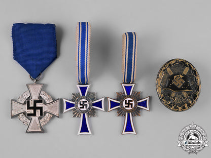 germany,_third_reich._a_group_of_medals&_decorations_m182_1796