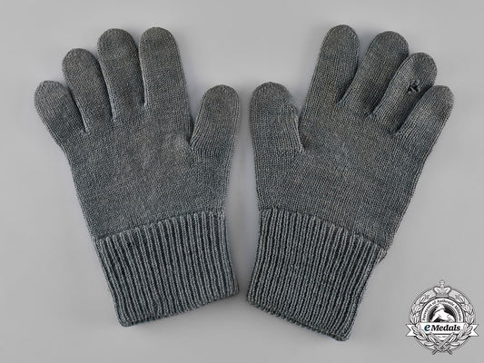 germany,_wehrmacht._a_pair_of_second_war_period_wehrmacht_winter_gloves_m182_1887