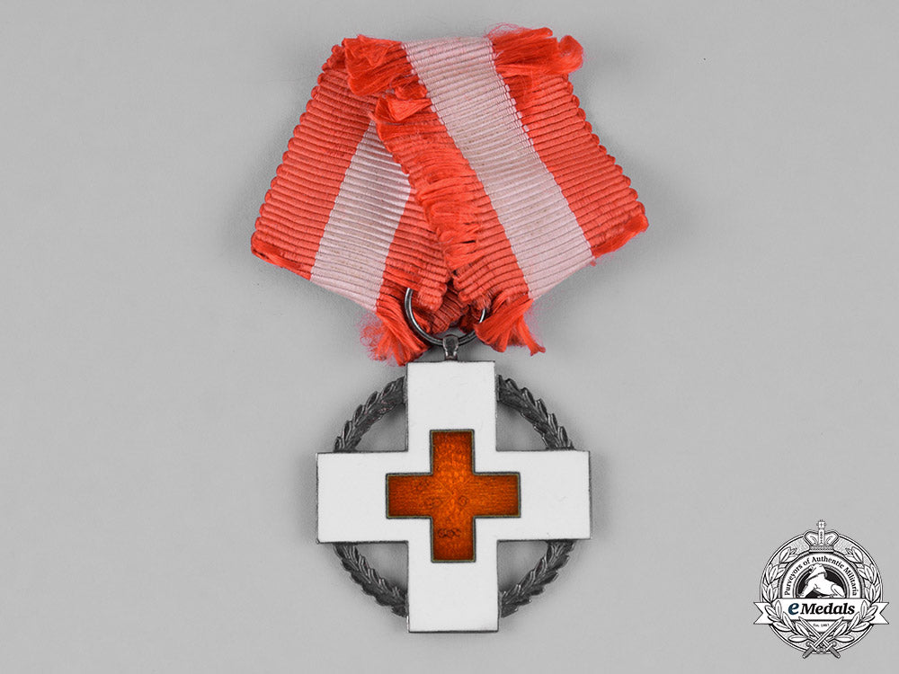 denmark,_kingdom._a_red_cross_medal_for_relief_work_during_wartime_m182_1997