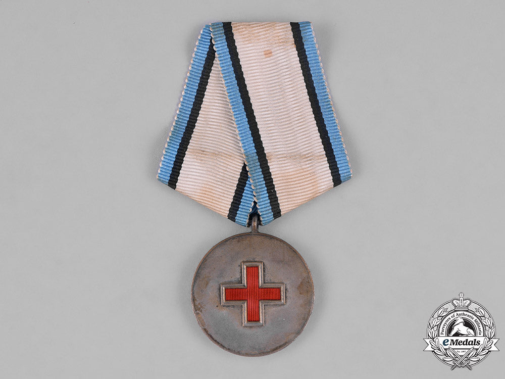estonia,_republic._a_red_cross_medal,_c.1925_m182_2147