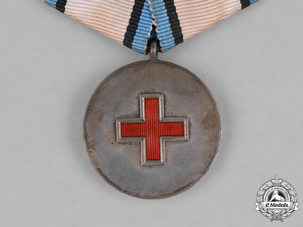 estonia,_republic._a_red_cross_medal,_c.1925_m182_2148