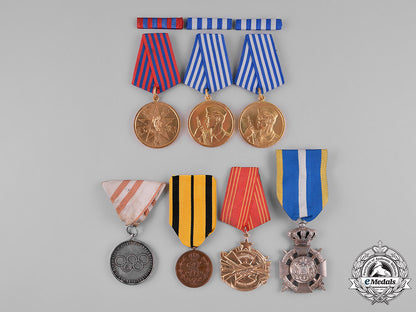 international._a_lot_of_seven_awards_m182_2164