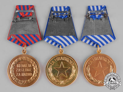 international._a_lot_of_seven_awards_m182_2168