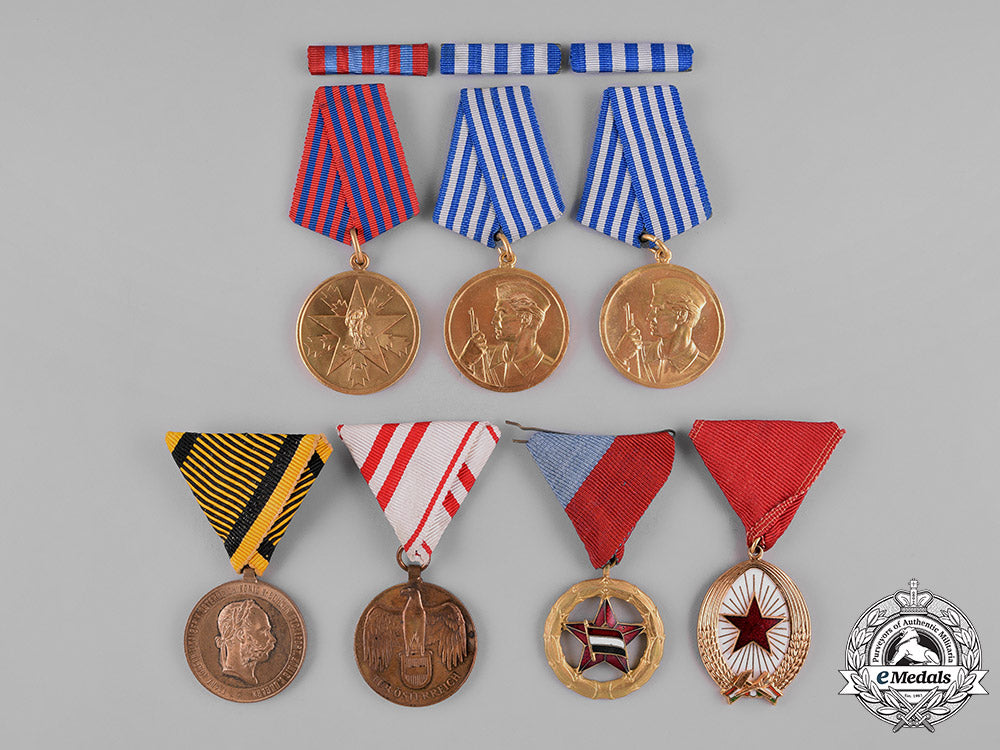 international._a_lot_of_seven_awards_m182_2186