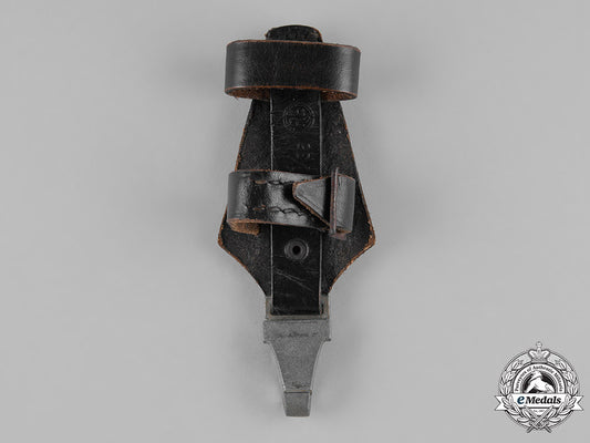 germany,_ss._a_fine_waffen-_ss_vertical_dagger_hanger_by_wächtler&_lange_of_mittweida_m182_2312