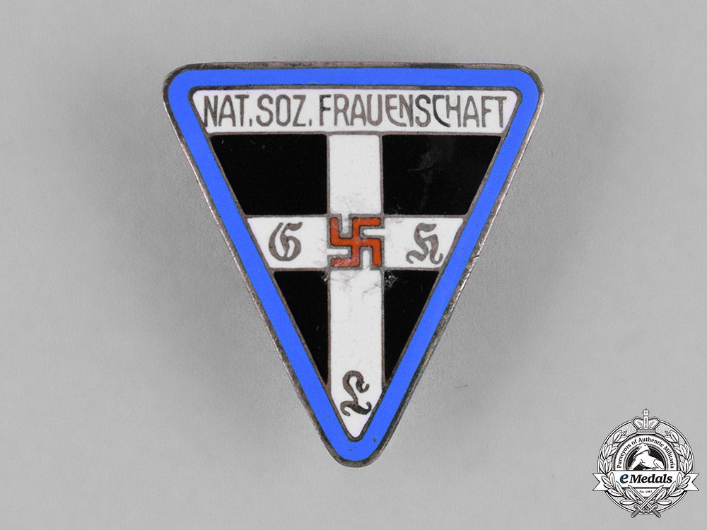 germany,_ns-_frauenschaft._a_national_socialist_women’s_league_leader_badge_m182_2323