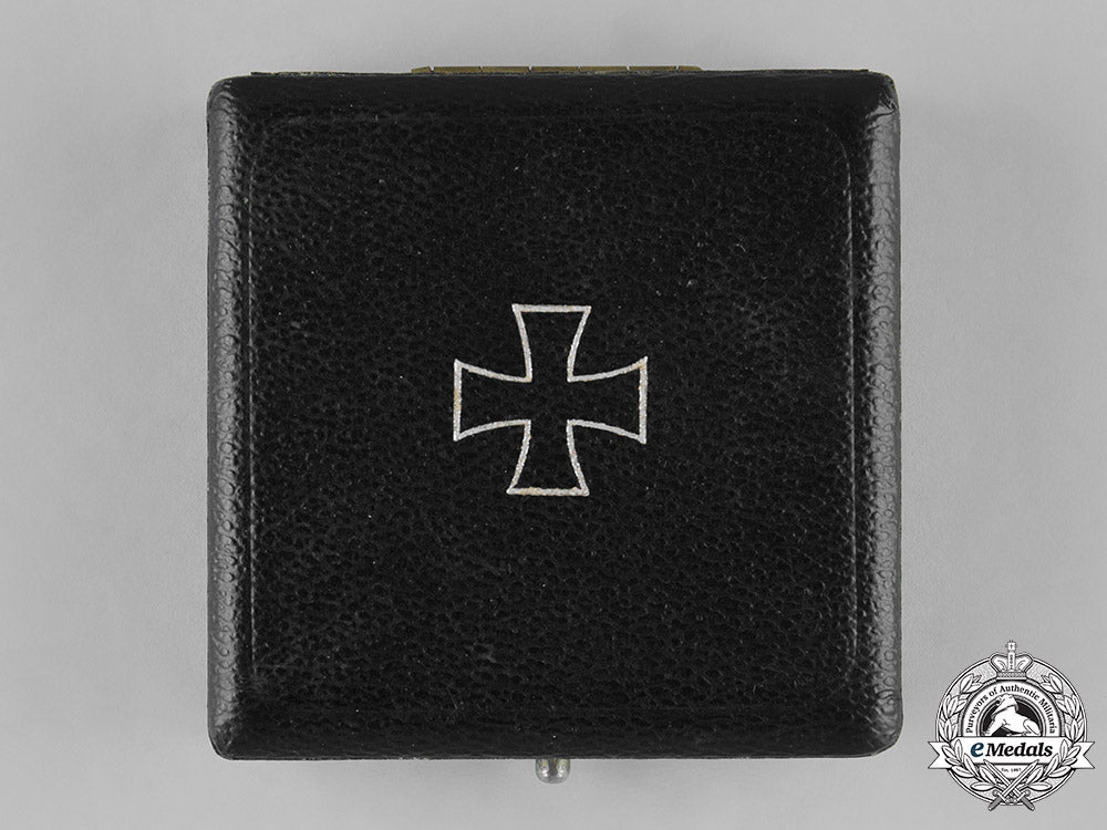 germany,_wehrmacht._an_iron_cross1939_i_class_presentation_case_m182_2334