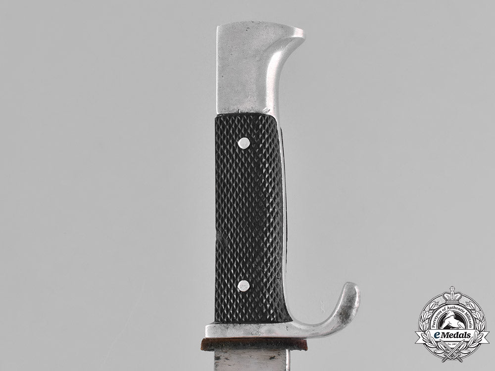 bulgaria,_kingdom._a_rare_brannik_nationalist_youth_knife,_c.1940_m182_2591_1