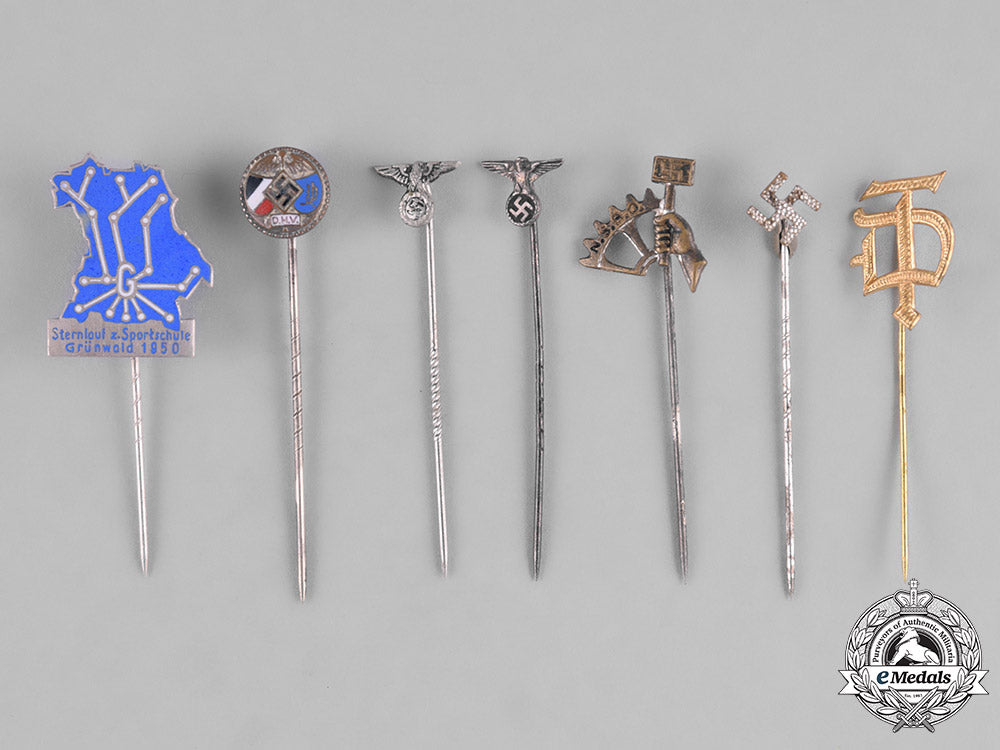 germany,_third_reich._a_lot_of_second_war_period_stickpins_m182_2678