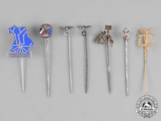 germany,_third_reich._a_lot_of_second_war_period_stickpins_m182_2678