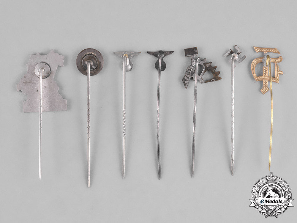 germany,_third_reich._a_lot_of_second_war_period_stickpins_m182_2679