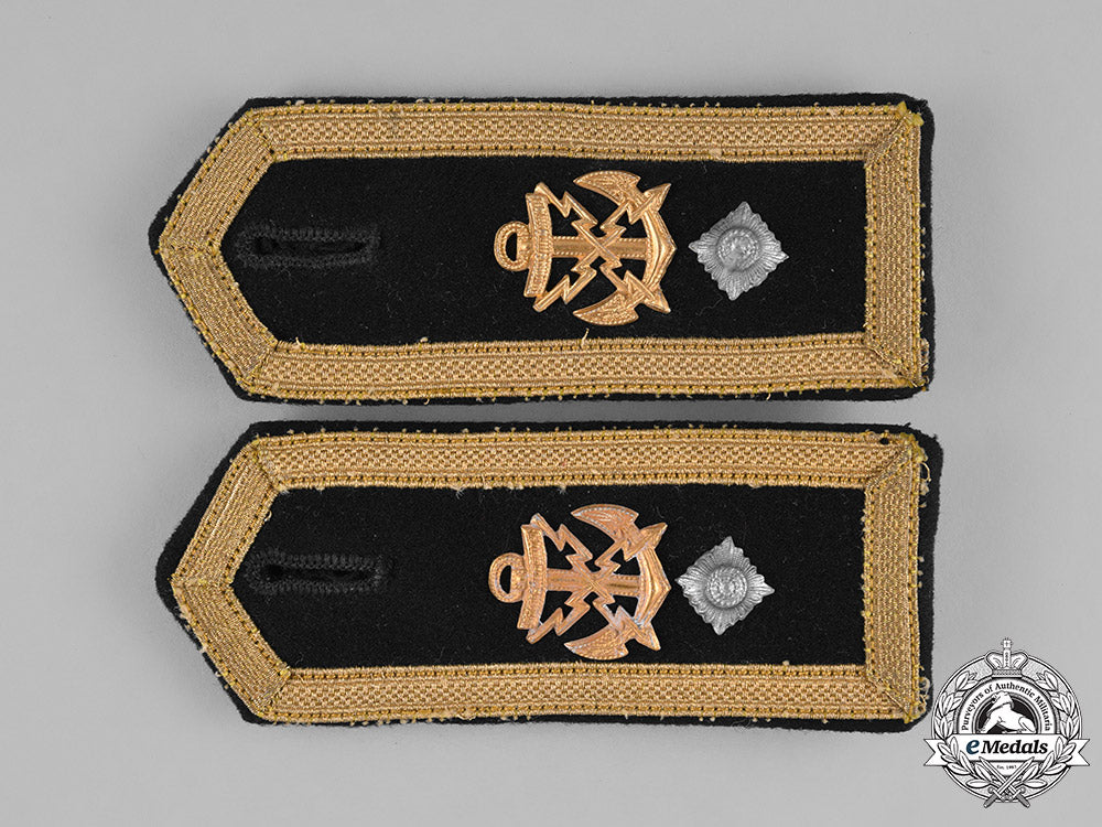 germany,_kriegsmarine._a_pair_of_feldwebel_teletypist_shoulder_board_m182_2690