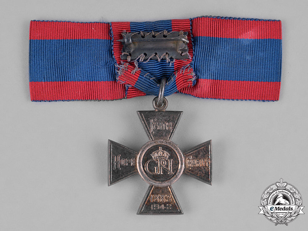 united_kingdom._a_royal_red_cross,_ii_class_for_women,_c1945_m182_2826