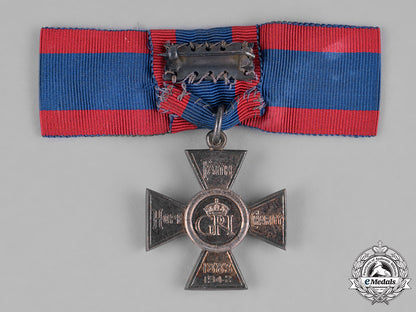 united_kingdom._a_royal_red_cross,_ii_class_for_women,_c1945_m182_2826